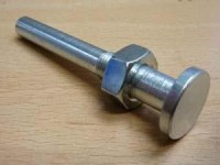 Mandrel with thread and nut for rag discs