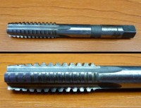 Hand tap Tr 14x3, No.1 NO