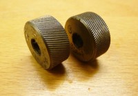 Knurling wheel dia. 20mm angled 0.6 - pair