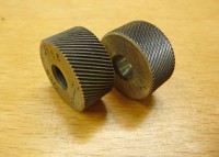 Knurling wheel dia. 20mm angled 0.8 - pair