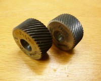 Knurling wheel dia. 20mm angled 1.2 - pair