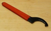 Wrench for quick-clamping chucks with a body with a diameter of 45-52 mm