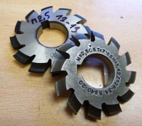 Involute milling cutter(module) M 2,5x20°, z12-13