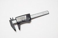 Digital caliper 75mm, plastic